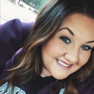 Meet your Posher, Sierra